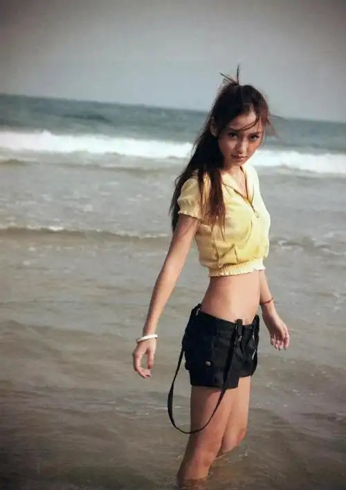 angelababy杨颖早期泳装