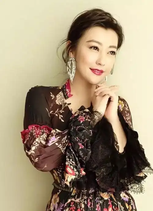 郝蕾年轻时有多美?连高圆圆都输她,孔四贞,十三姨惊艳了时光