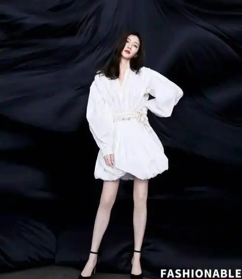 江疏影的大长腿太吸引人了,天生丽质,妩媚动人,给人初恋的感觉#明星