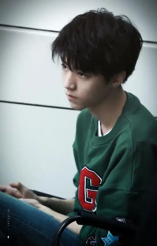 晚安,小凯  @tfboys-王俊凯  cr. logo