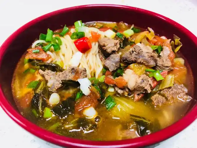 老坛酸菜牛肉面