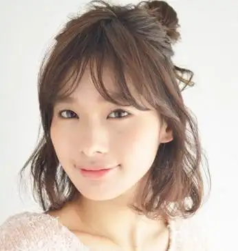 发型怎么扎(齐肩短发怎么扎马尾)齐肩发型怎么扎好看 超简单日系编发