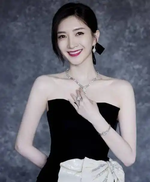 江疏影又高又白,如果参加《姐姐3》不会输给前两季的万茜和王鸥_话题