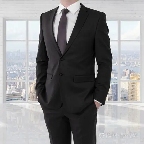 穿着西装的男人