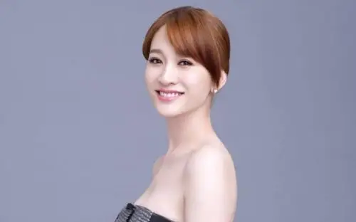 李小冉前男友鄢怎么念 李小冉前任鄢颇资料背景遭起底