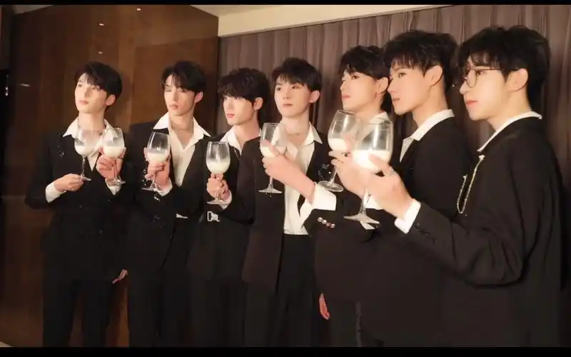 tnt时代少年团论tnt如何准备高考