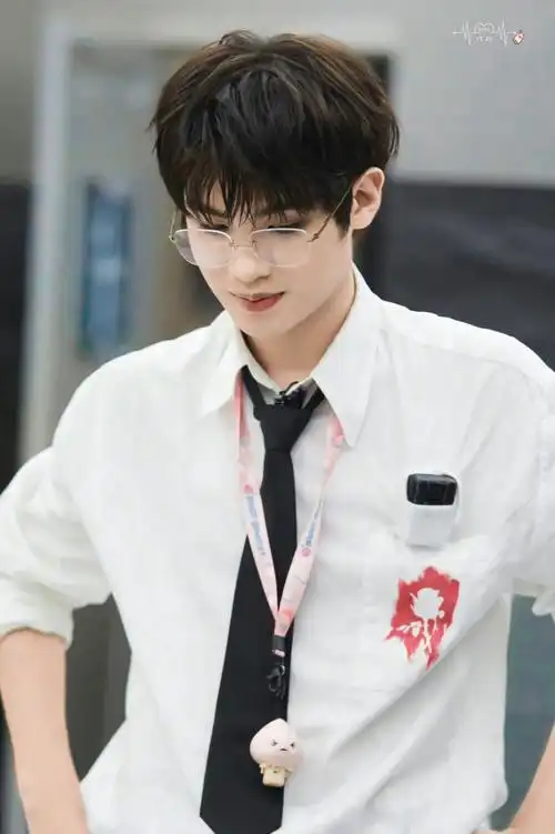 黄明昊 - 堆糖,美图壁纸兴趣社区