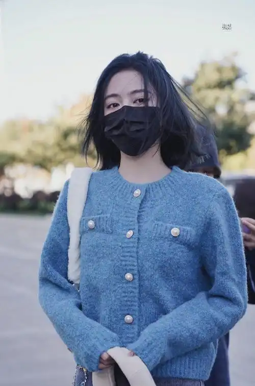 许佳琪烟雾蓝发色##许佳琪蓝色短发造型