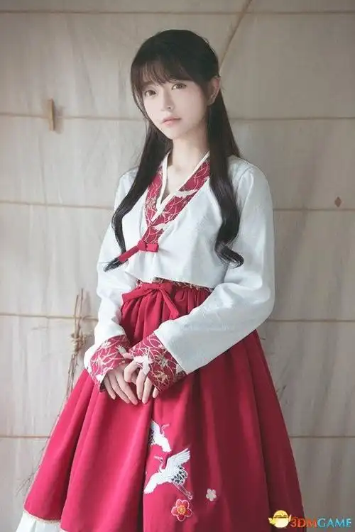 近日韩国第一美少女yurisa又晒出了自己最新美照,只