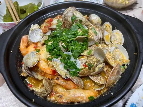 明虾花蛤粉丝煲