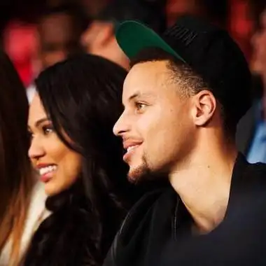 库里情侣头像图集可保存一对两张