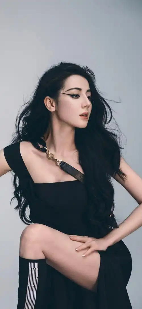 迪丽热巴壁纸 每一帧都美到心巴上!