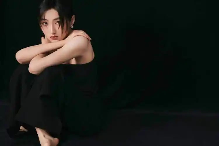 张子枫比周冬雨还牛!