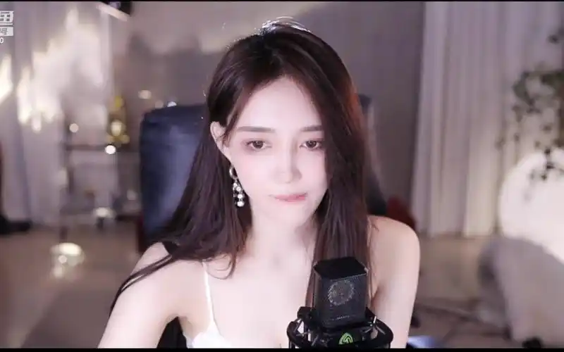 斗鱼美女主播王雨檬3.30美腿热舞直播录像_哔哩哔哩_bilibili