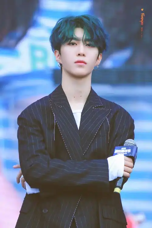 范丞丞[超话]#20180819/粉丝嘉年华@范丞丞adam0616