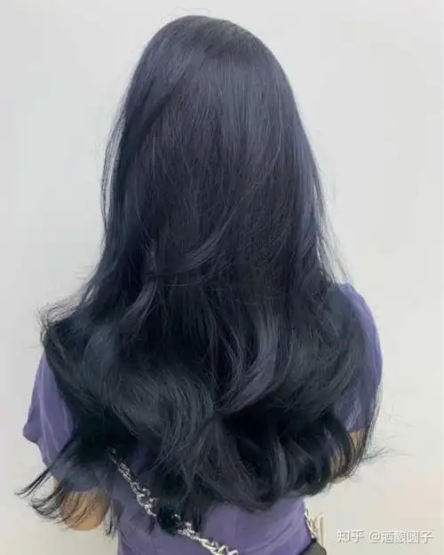 黑色染发不漂染直接染是什么颜色