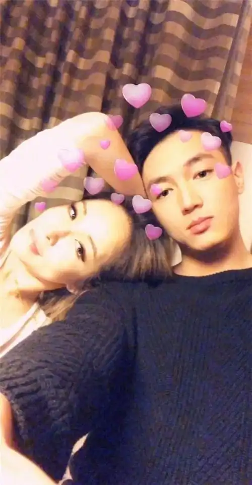 恋爱天才萧亚轩今41岁谈过17任男友放荡不羁至今未婚