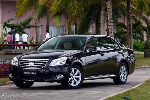 丰田新皇冠试驾实拍图外观