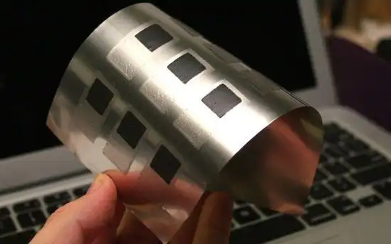 像纸一样薄的电池将至:弯曲1000次不坏