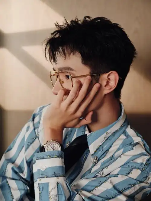 有刘昊然的脸我还能再上五天班