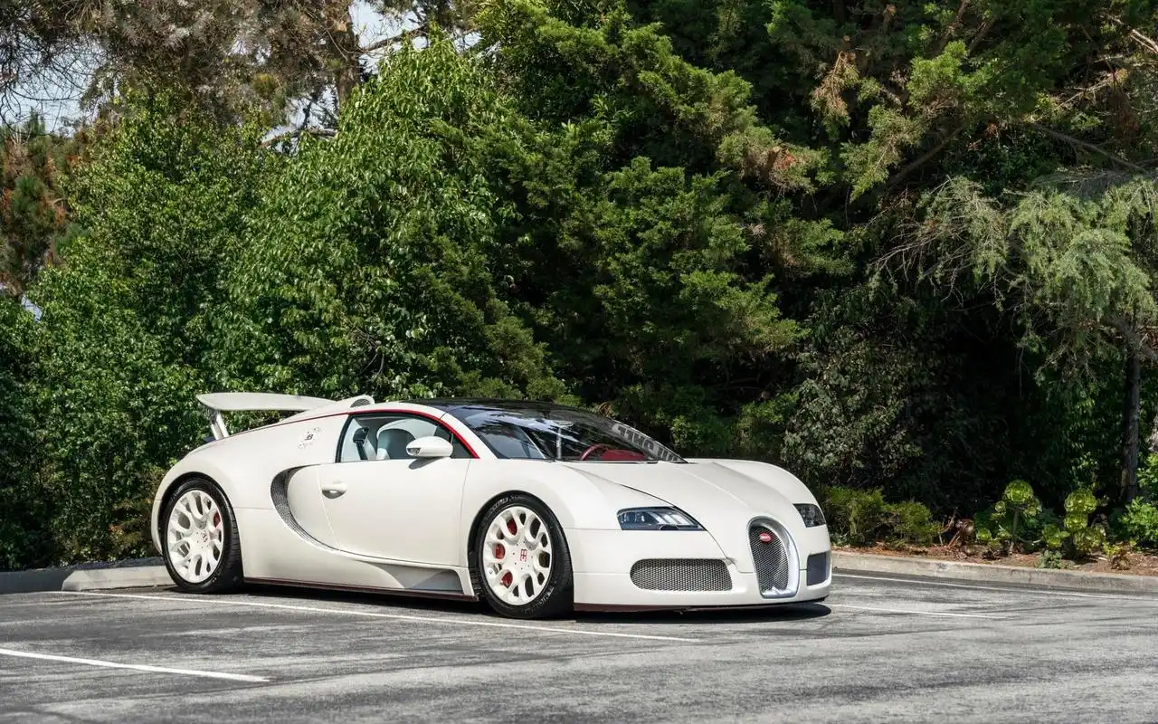 奢华酷炫布加迪威龙壁纸_极致奢华的布加迪