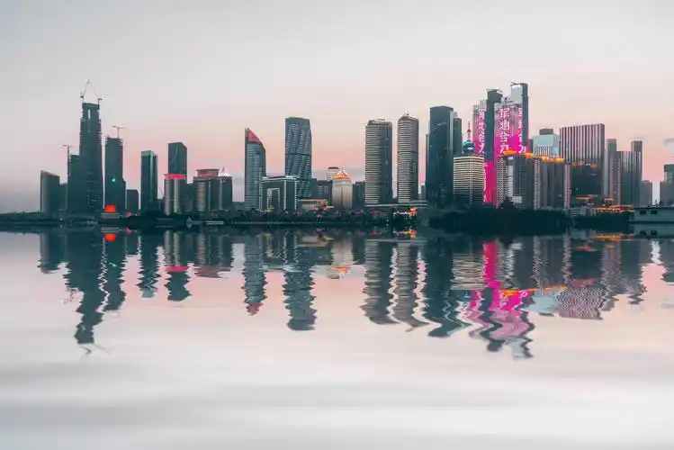 占地面积3.3万平方米 青岛智库大厦项目开始装饰施工