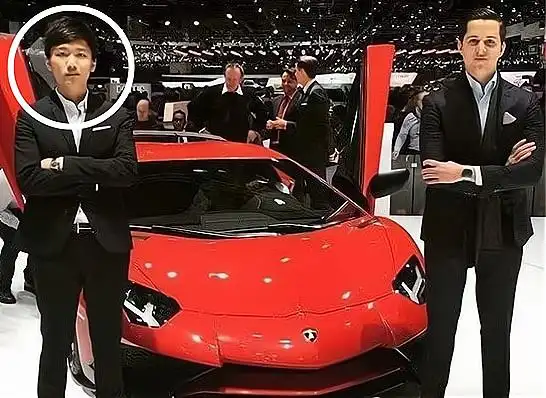 有意大利当地球迷更新ins,晒出一张照片,内容是国际米兰掌舵人张康阳