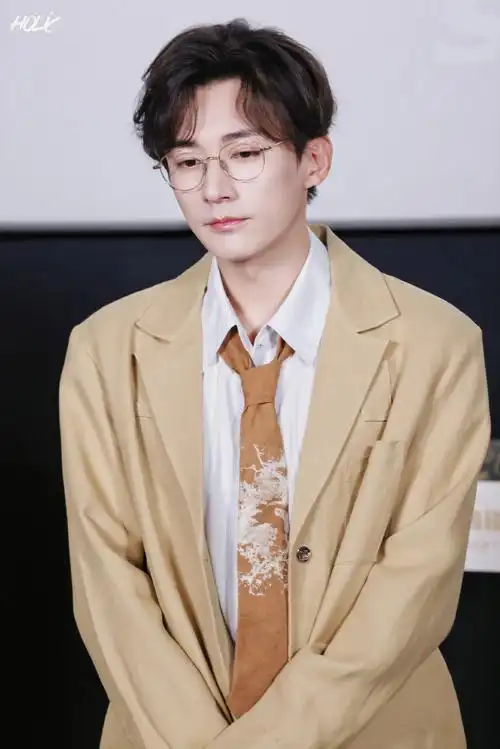 刘学义生活在别处的我##刘学义郁见