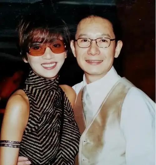 2015年已经离世12年的梅艳芳成功失去了她最后的尊严