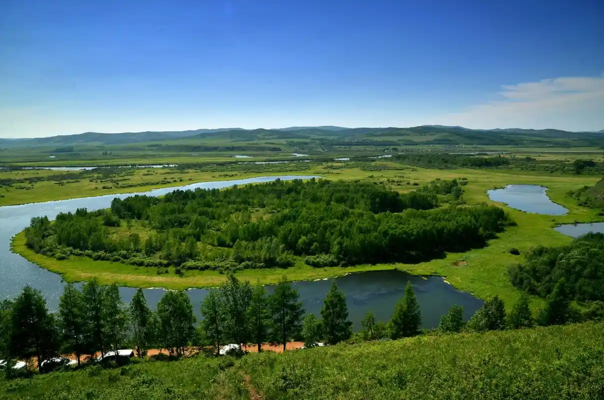 中国即将消亡的沙漠人类又一次创造奇迹问沙漠要绿地
