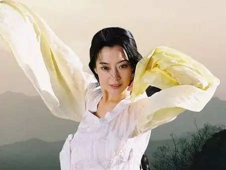 展开全部 成龙电影里最漂亮的当属 金喜善 《神话》电影里的玉漱公主