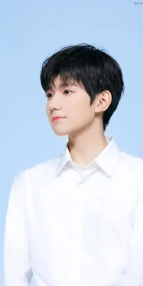 王源 可爱 帅 壁纸 背景 锁屏