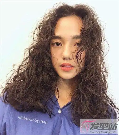 慵懒羊毛卷中长发细软少发量烫发首选