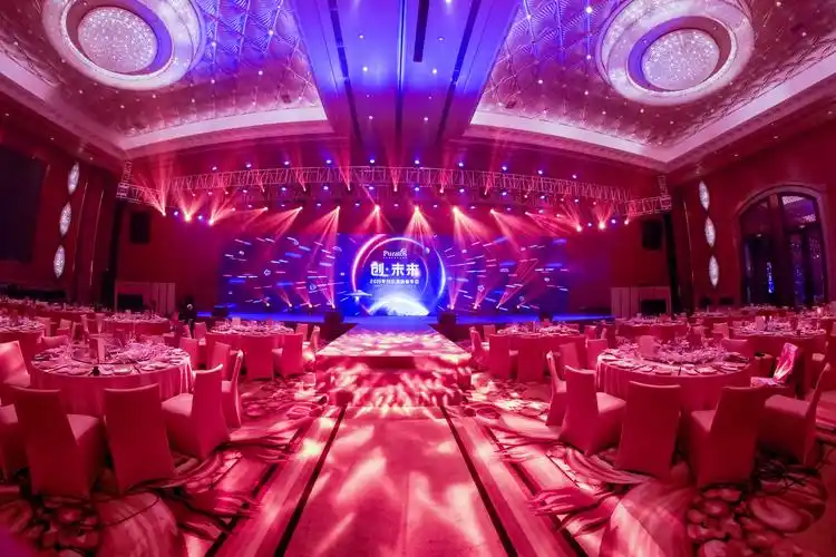 疫情之下:舞台美术设计的创新发展