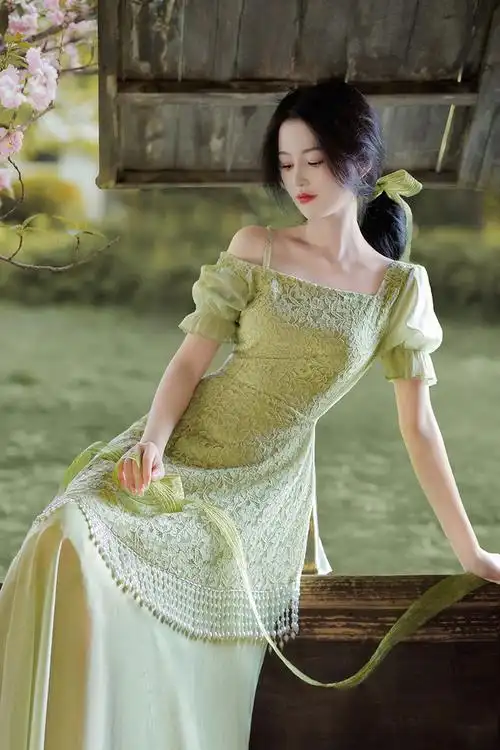 青绿腰超仙蕾丝拼接薄纱鱼尾裙连衣裙