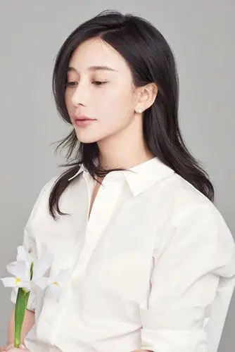 熊乃瑾个人写真