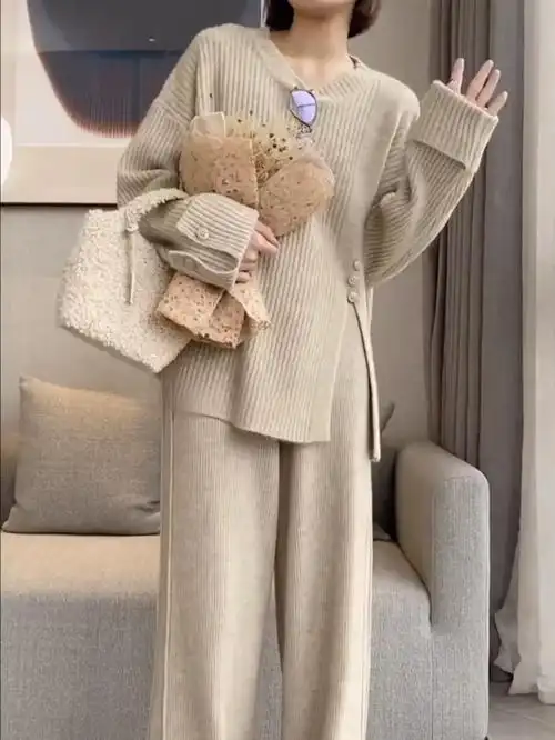 今年流行时尚针织套装女秋冬慵懒风茶系穿搭套头毛衣阔腿裤两件套
