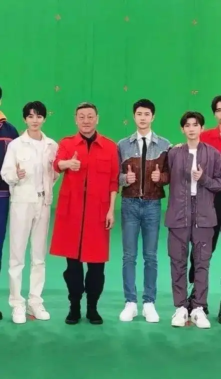 身高超过一米八,体重才120斤的5位男星,为了上镜比女明星还瘦|王俊凯