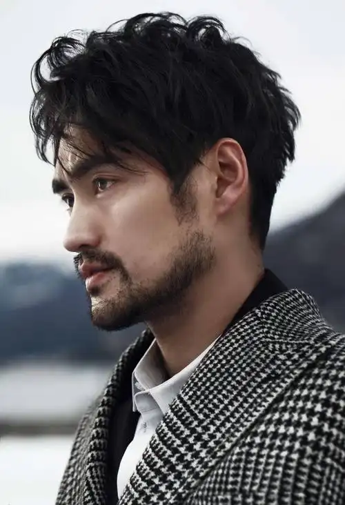 你能接受男明星留胡子吗谁的胡子造型打动了你