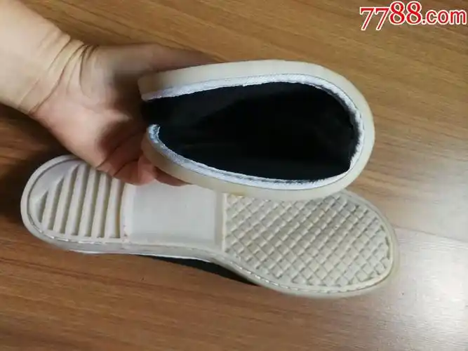 全新白塑料底布鞋