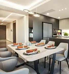 135㎡三居现代简约餐厅2024装修图片