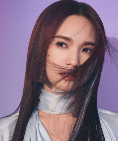杨丞琳挑染公主切造型 集干练和甜美于一身_明星发型 - 美发站