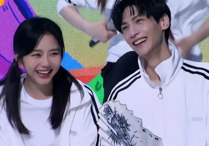 33岁谭松韵公开了理想型,有5个择偶标准,罗云熙全部都符合