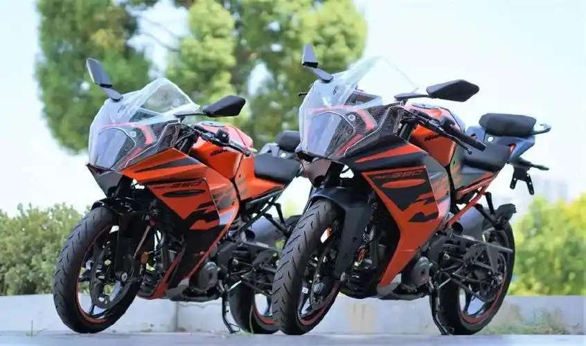 全面升级的rc390,直接成为这个级别配置最高的进口仿赛,曾经能与之