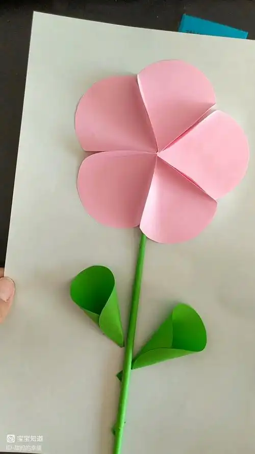 幼儿园手工:花朵贴画!