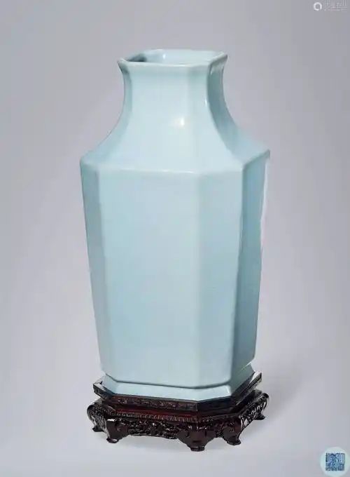 清 乾隆 仿汝釉八方尊