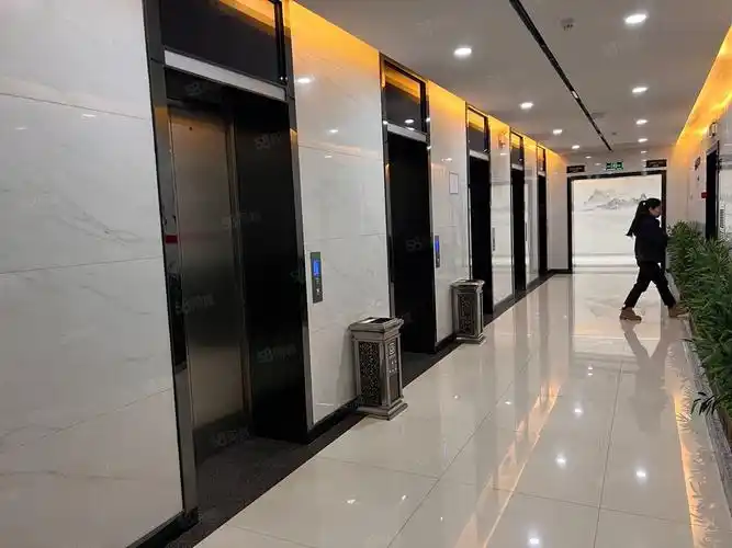 带3个车位,西安高新区二环南路西段新世纪大厦(光远路)写字楼出租