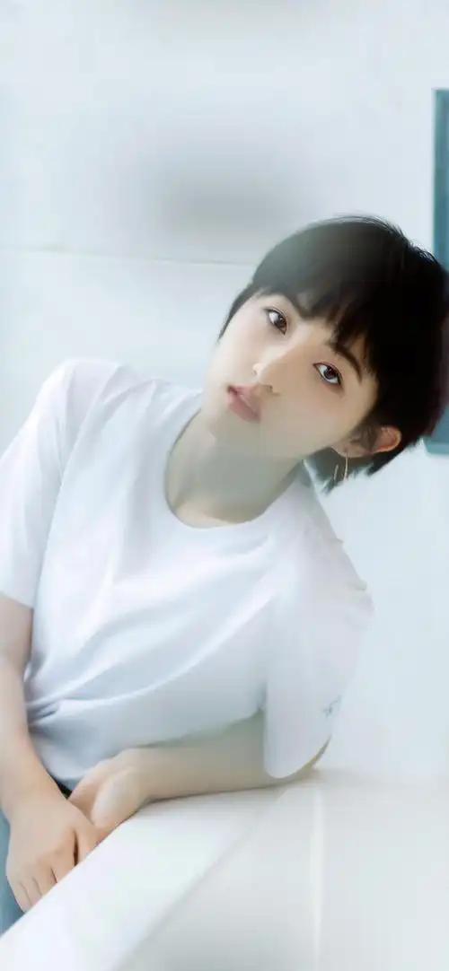 时间:2021-09-28浏览:(383)标签:张子枫格式:jpg热门壁纸标签王羽杉