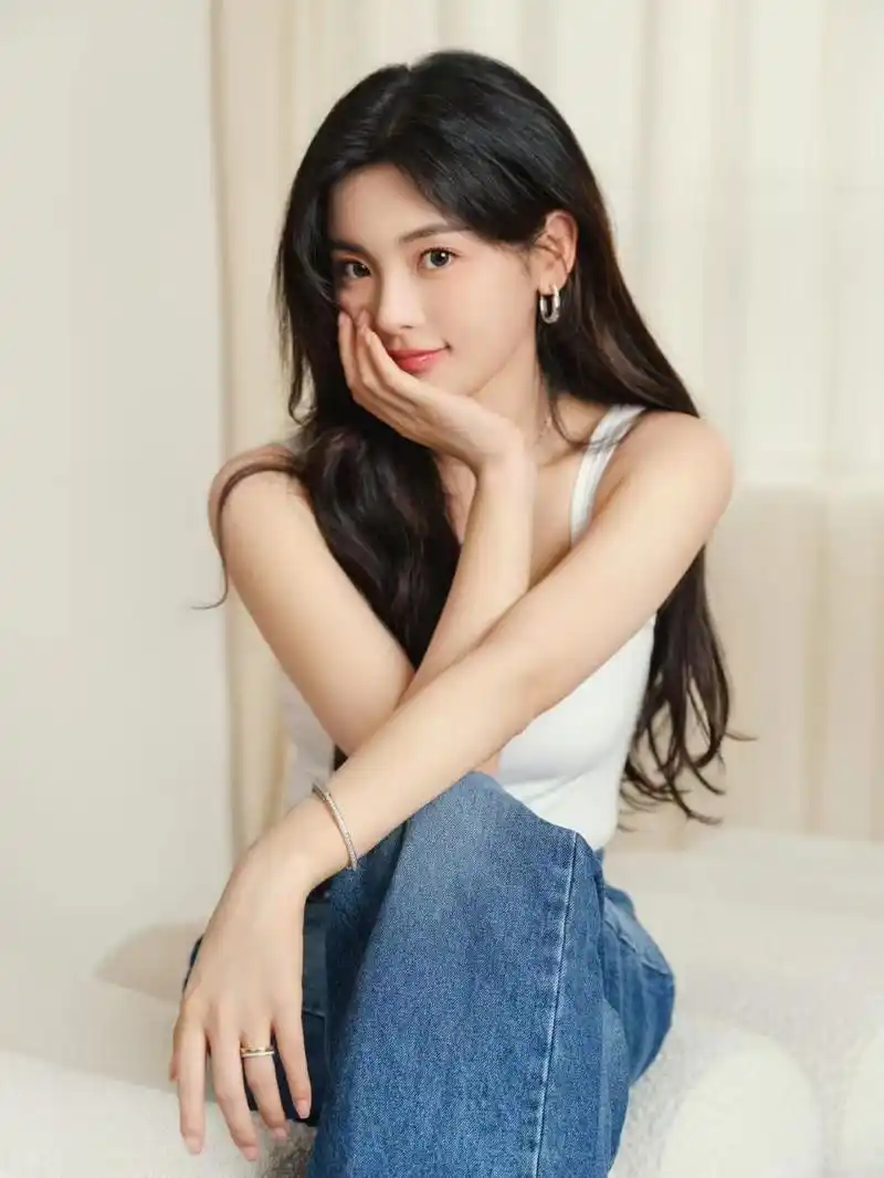 王鸥跟何九华同居很久了,男方出轨这件事女方之前并不知道,不过男方