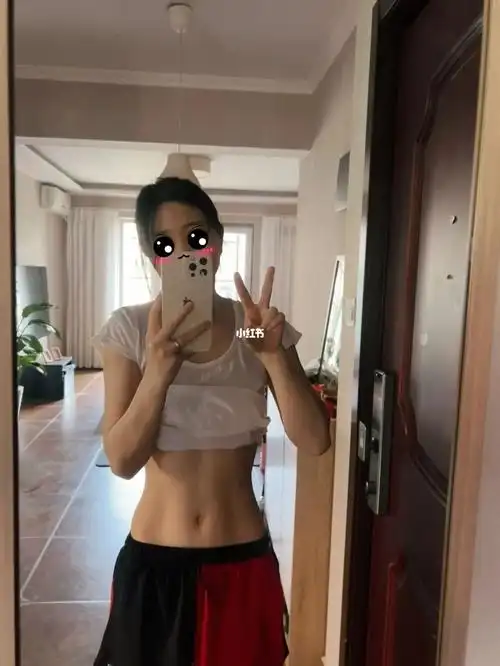 马甲线还在[耶r]#我的健身日常  #跑步  #练出腹肌马甲线  #瘦肚子